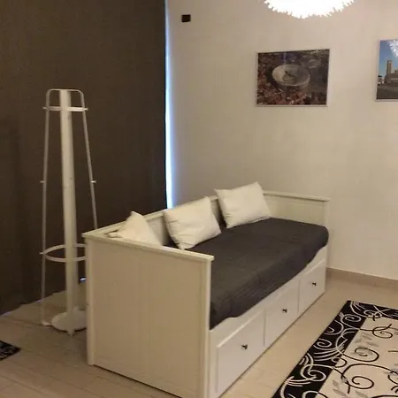 Manugoldhouse Apartamento Solesino